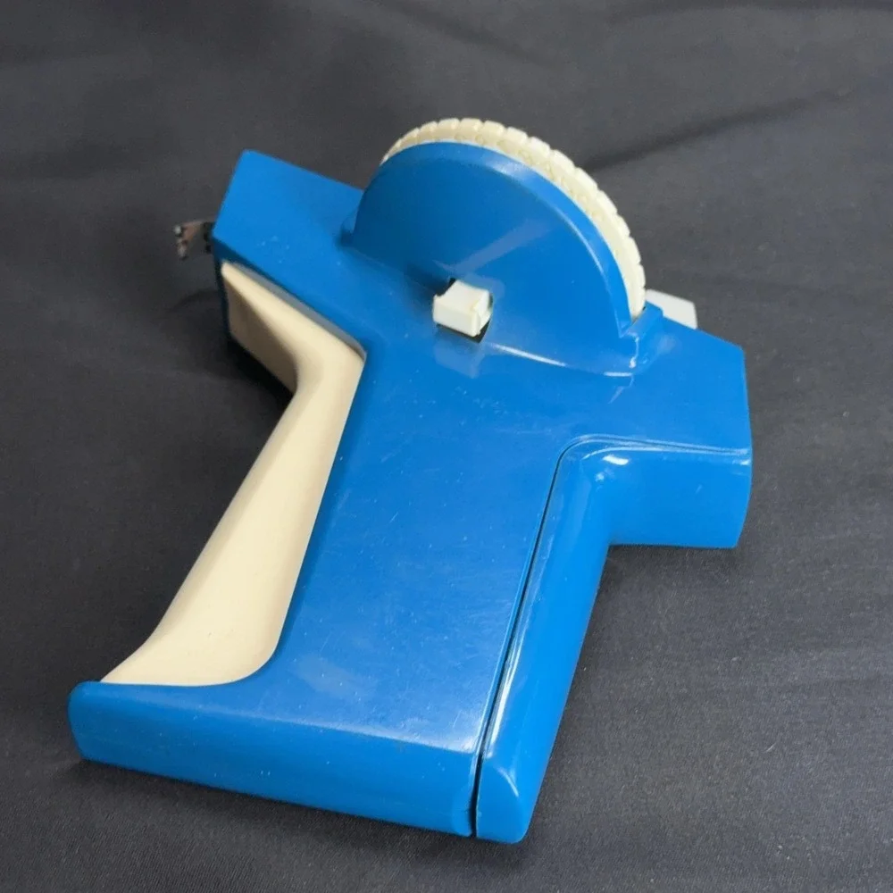 Vintage Dymo Hobbyist 1895 Label Maker Embosser Blue Handheld 1/4 3/8 Tape